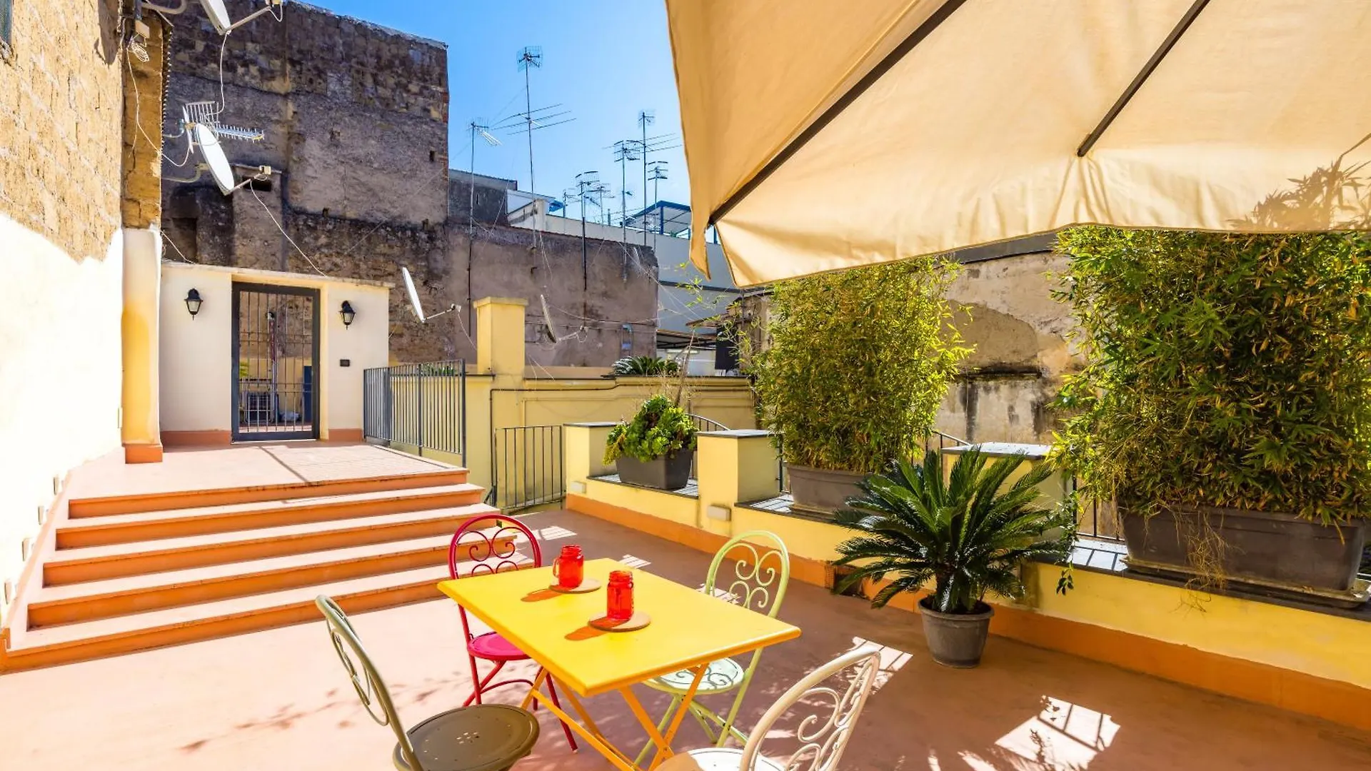 La Terrazza Nel Centro Di Napoli Con Parcheggio Privato Apartment Italy