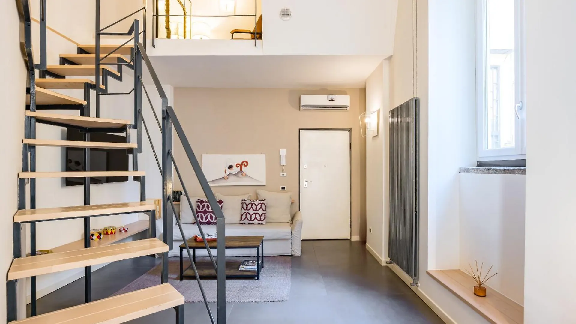 La Terrazza Nel Centro Di Napoli Con Parcheggio Privato Apartment  Naples